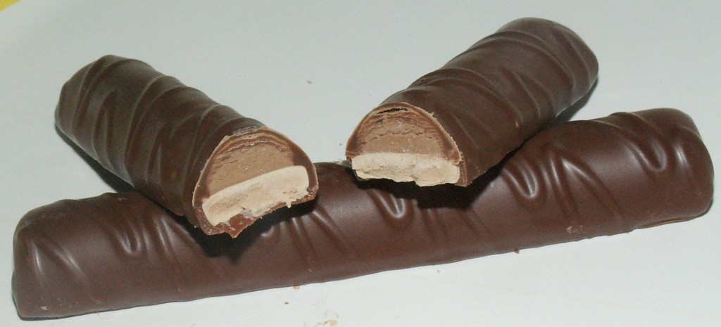 3 Musketeers Truffle Crisp Bars Cut