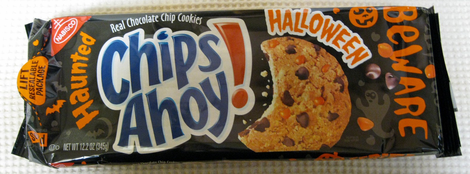 chips ahoy logo black and white