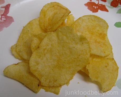 Lay's Do Us a Flavor Finalist Cheesy Garlic Bread Potato Chips