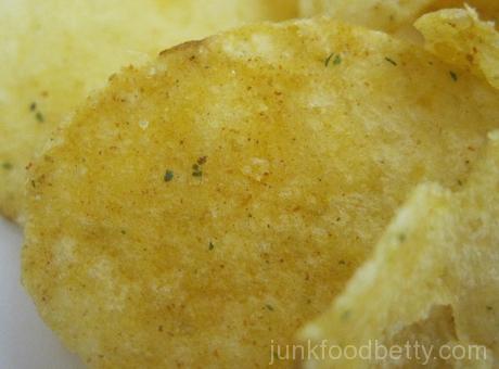 Australian Snaxplosion Thins Light & Tangy Chips Close-Up