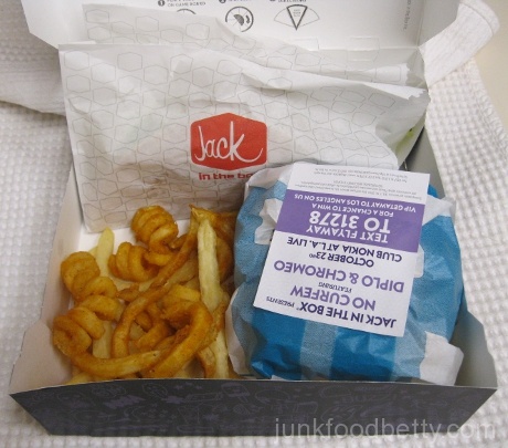 Jack in the Box Jack's Munchie Meal Exploding Cheesy Chicken Box