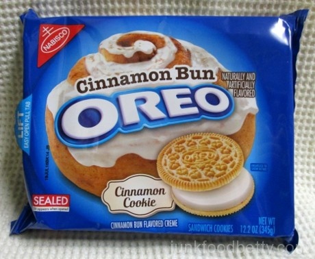 Nabisco Cinnamon Bun Oreo Cookies Package